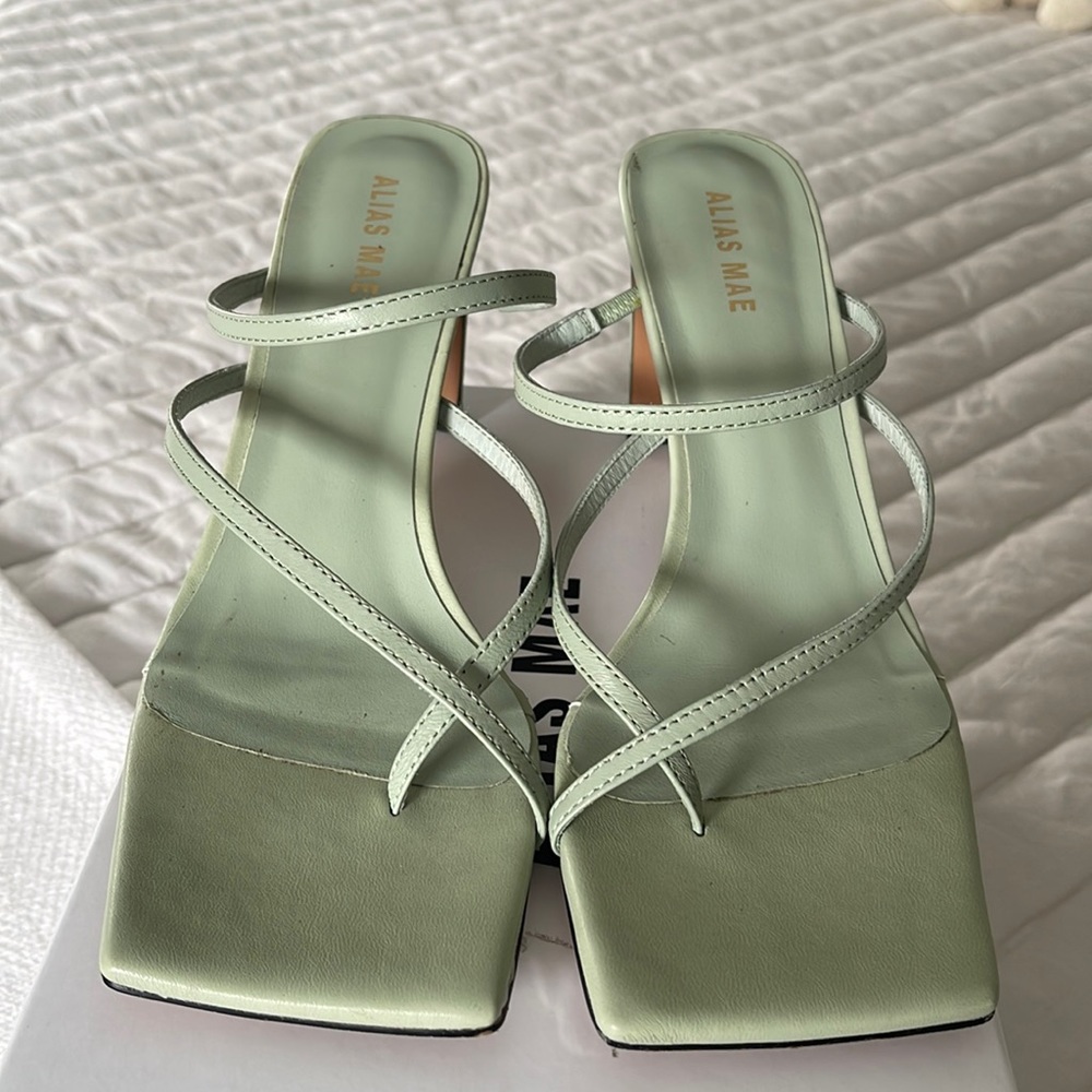 Like New Alias Mae Sage Green Heels